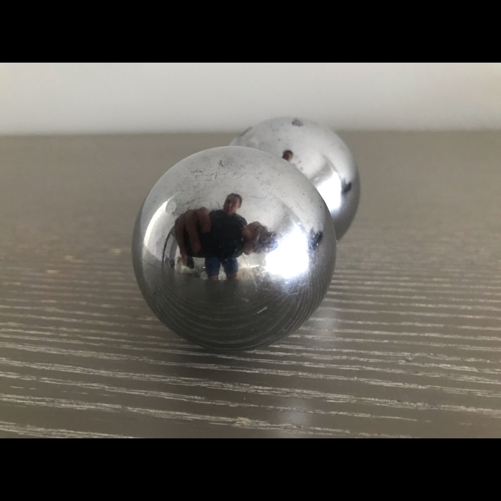 Chinese stress anxiety metal balls